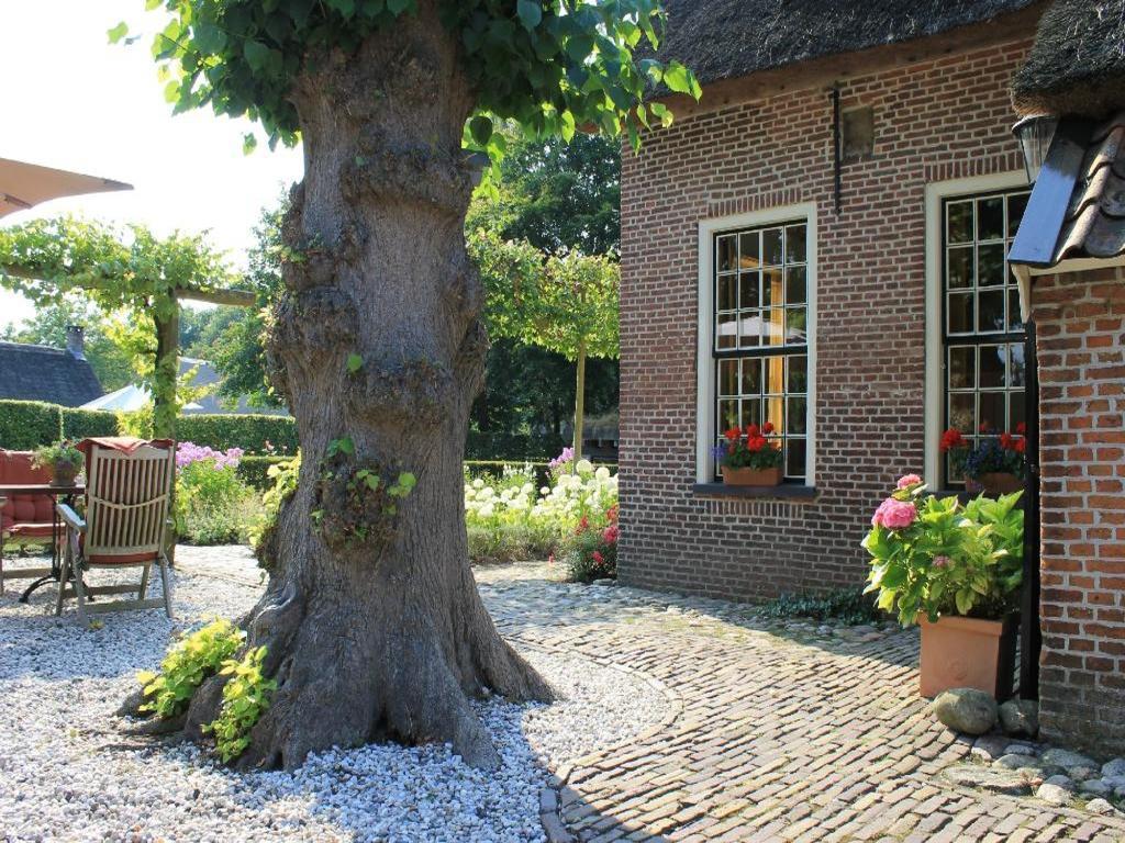 Hotel Erfgoedlogies De Eshof Norg Exterior foto