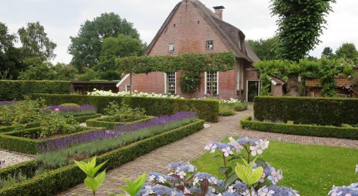 Hotel Erfgoedlogies De Eshof Norg Exterior foto